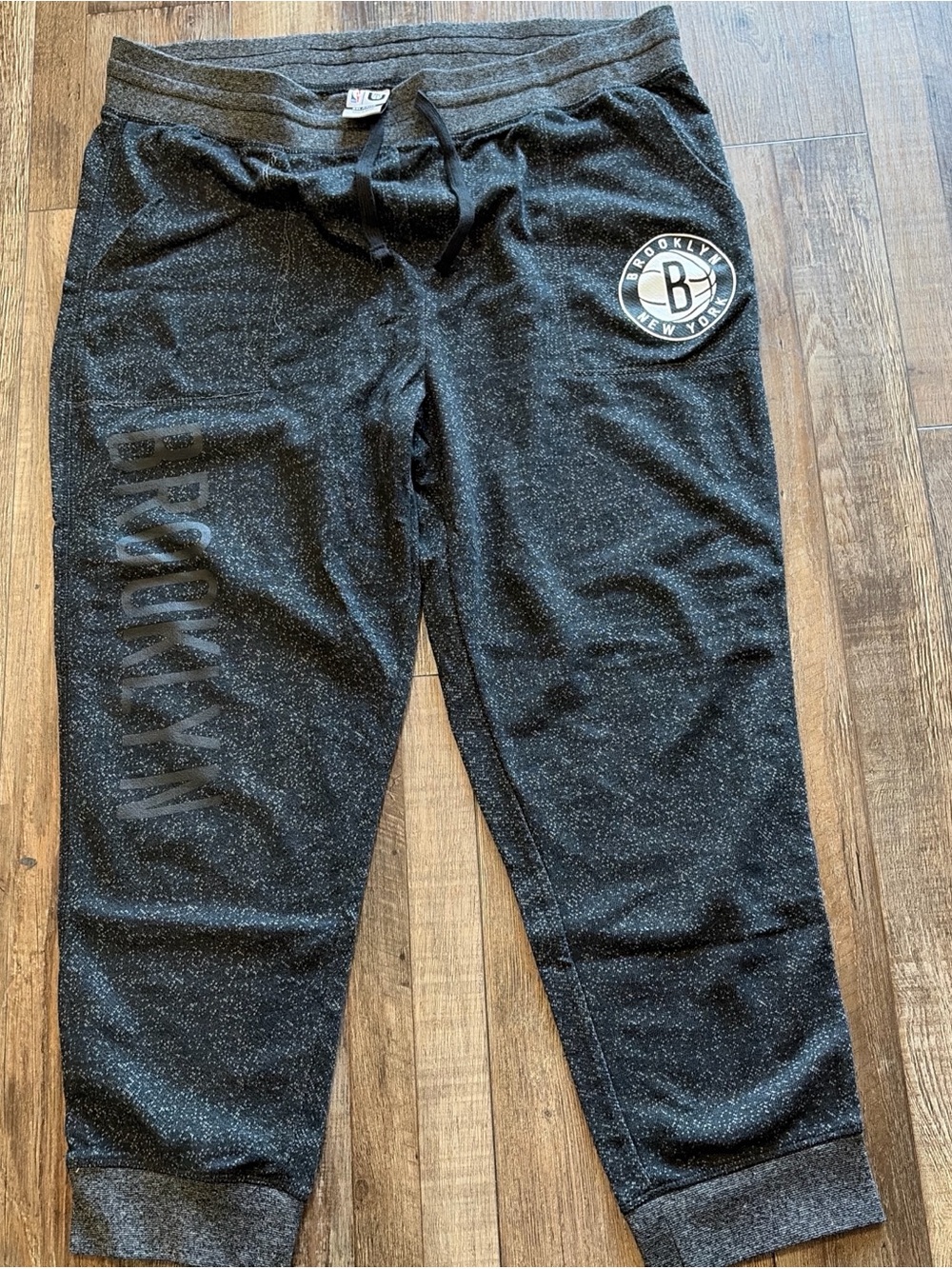 Brooklyn Men’s Nets Black Speckled Jogger Pants